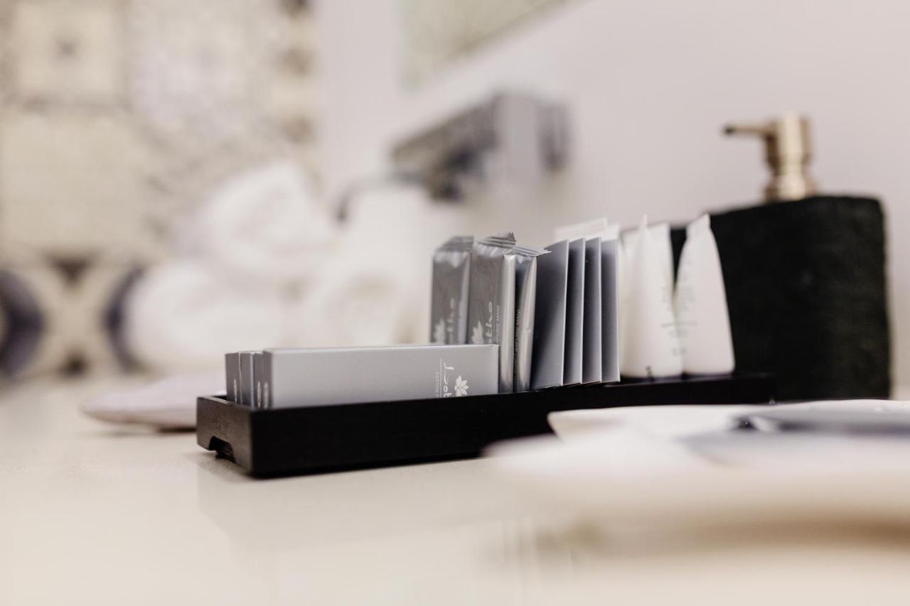 White Stylish Apartment 3 비코에쿠엔세 외부 사진
