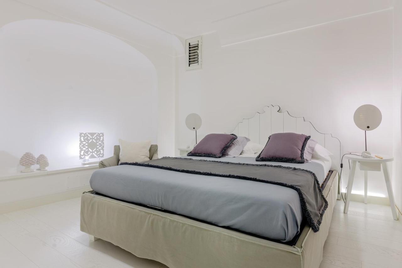 White Stylish Apartment 3 비코에쿠엔세 외부 사진